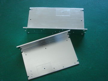 L-vorm CNC Precisie die de Snelle Hoek van het Prototypealuminium met Omzettingsdeklaag machinaal bewerken