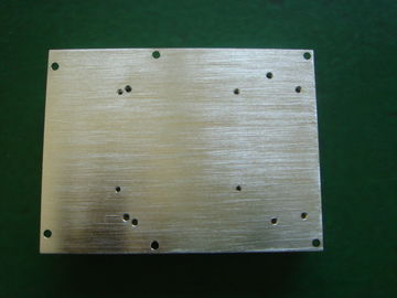 Snelle Prototypecnc Precisie die Aluminiumuitdrijving Heatsink met Omzettingsdeklaag machinaal bewerken