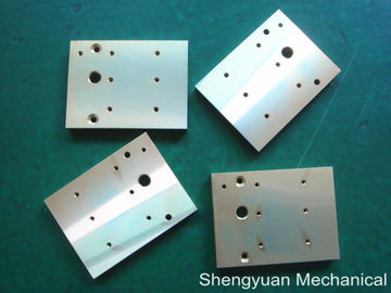 Aluminiumcnc Precisie die Heatsink R.A.F. 65/24 met Gele Alodine 1200 machinaal bewerken Oppervlakte