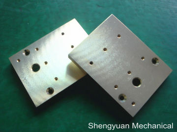 Aluminiumcnc Precisie die Heatsink R.A.F. 65/24 met Gele Alodine 1200 machinaal bewerken Oppervlakte